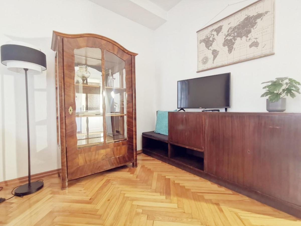 One Bedroom Apartment In The Old Town Сплит Екстериор снимка